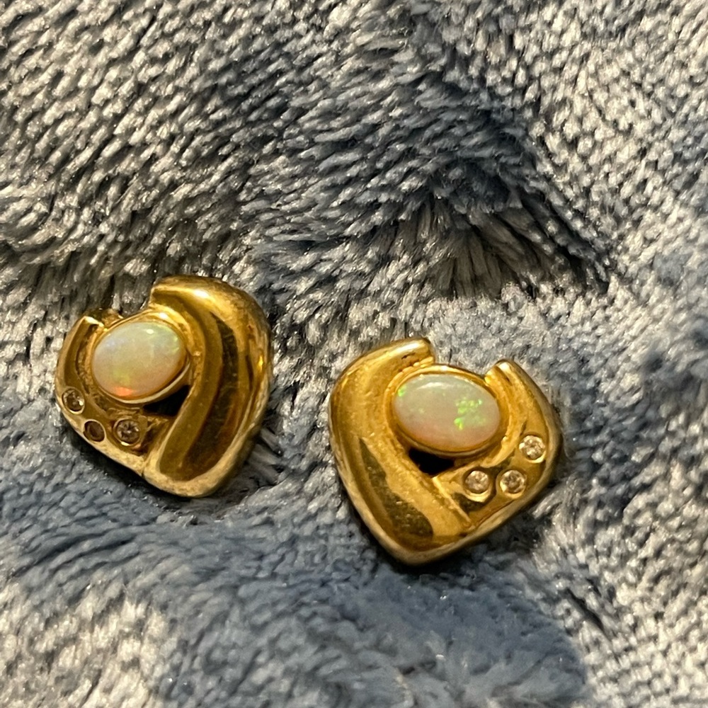 10k Gold Opal and diamond heart shaped earrings